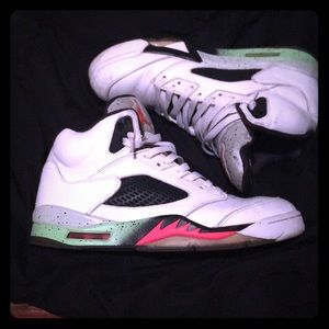 Retro Jordan 5s space jams